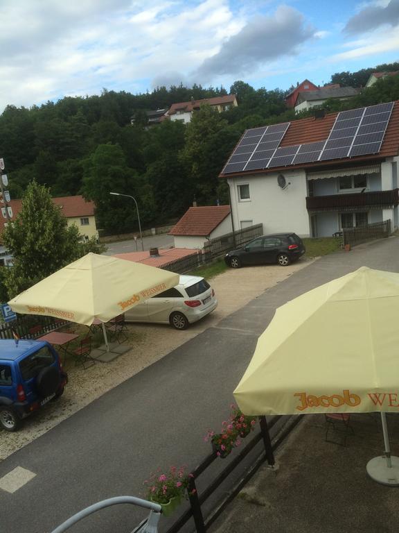 Zur Krone Wolfsegg Экстерьер фото