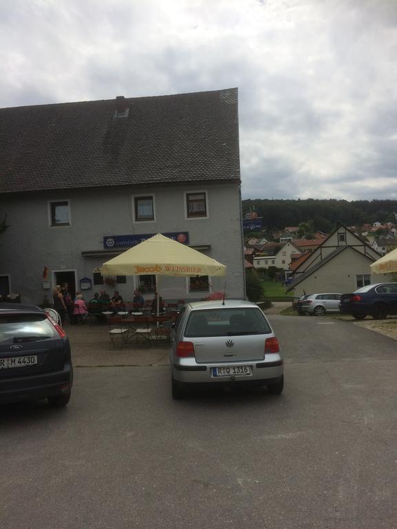 Zur Krone Wolfsegg Экстерьер фото